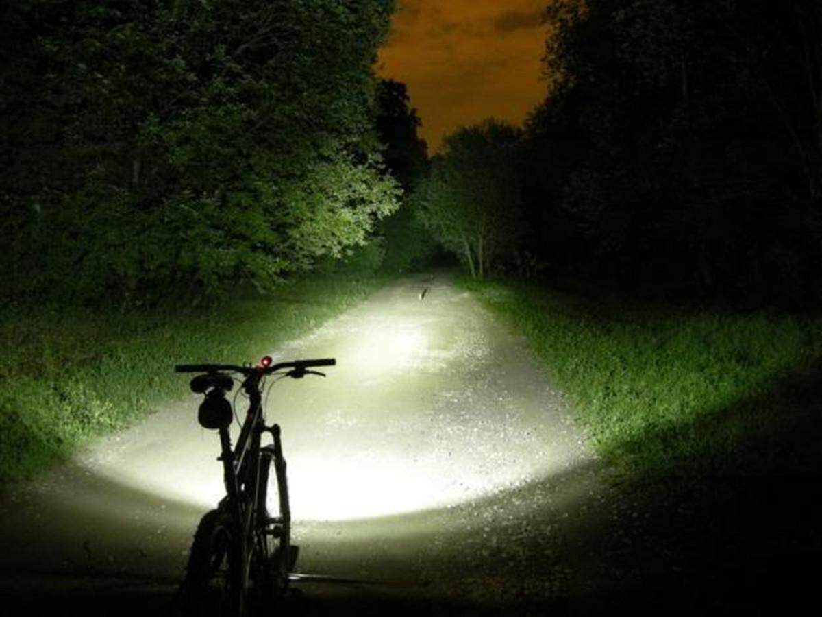 Велосипеды фары фонари. Велофонарь Bike Light. Велосипедный фонарь w660-2. Мощные фонари для велосипеда. Фонарик для велосипеда мощный.