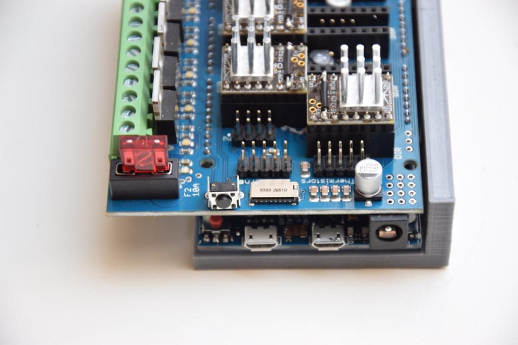  Arduino Due / Radds Tutucu Plastik Aparat