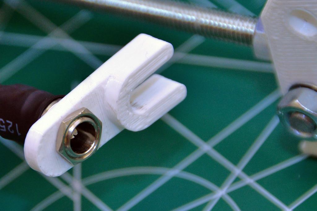  Clip-On Huxley Güç Konektörü Braketi Plastik Aparat