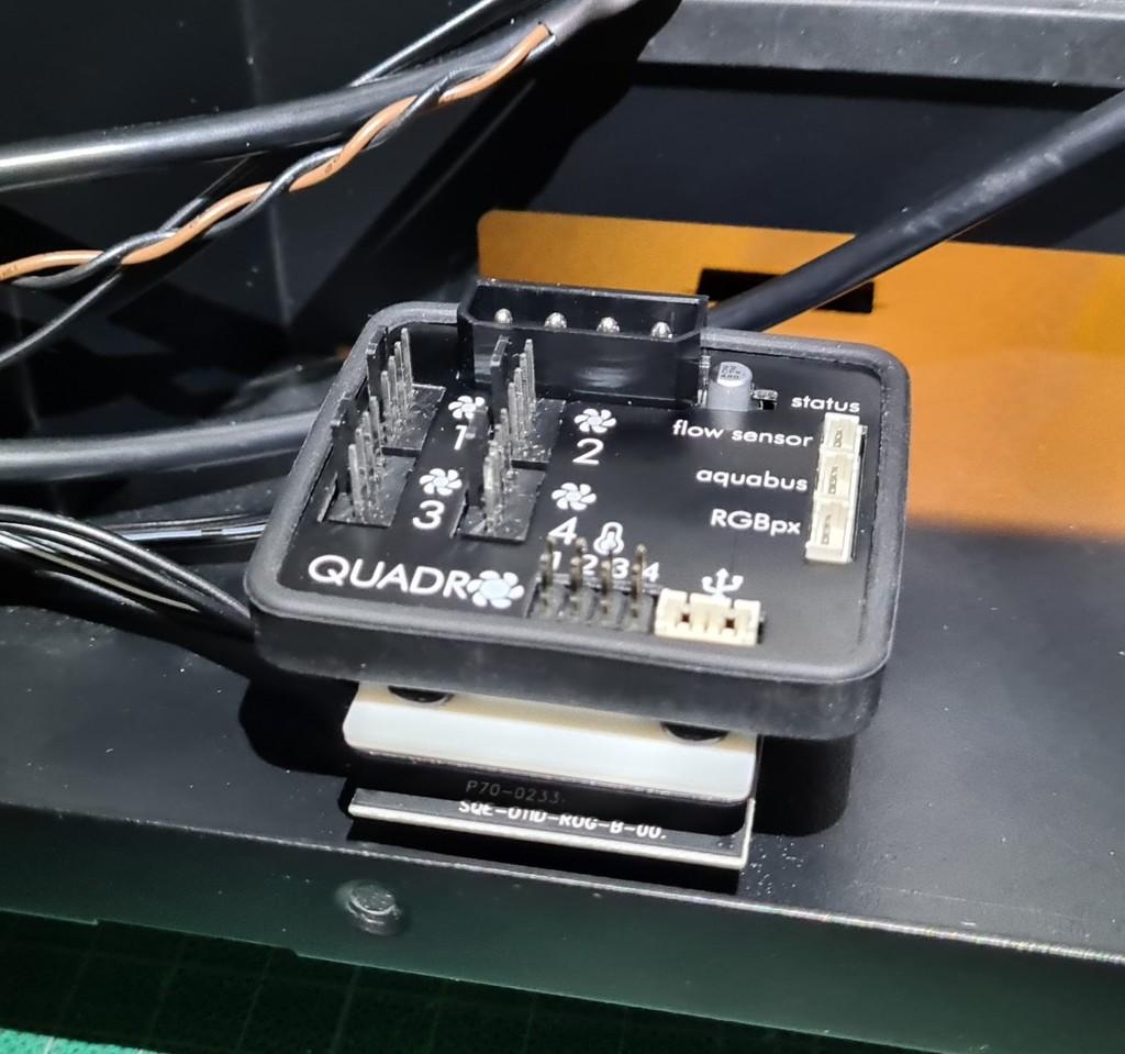 aquacomputer quadro aquacomputer quadro