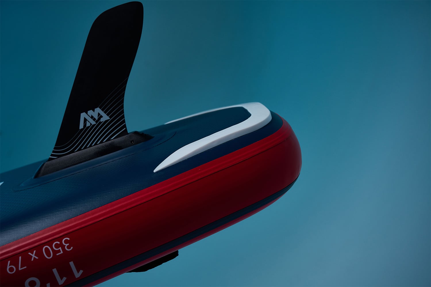 Aqua Marina Hyper 12'6 fin sistemi ve REC EDGE ile düz çizgi takibi