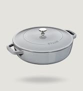 Staub dökme demir kızartma tavası, optimum nemlendirme / aromalı içecekler için kapakta damla yapısı.