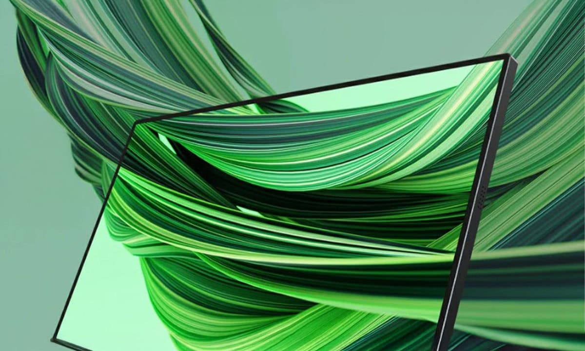 16 inç 2K 72% NTSC Renk Gamına Sahip IPS Ekran