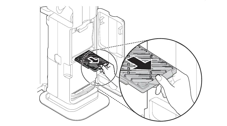 Ürünü bir elinizle tutun ve diğer elinizle motor koruma filtresini çıkarın.