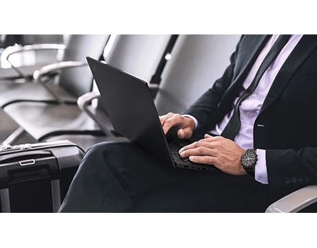 Lenovo ThinkPad E16 Gen 3 (16” Intel) dizüstü bilgisayar, gelişmiş dayanıklılığı ve ödünsüz performansıyla her türlü iş için idealdir.