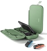 Oyun aksesuarlarının veya kumandaların görünür olduğu saklama bölmelerini açmak için açılan yeşil koruyucu çanta.