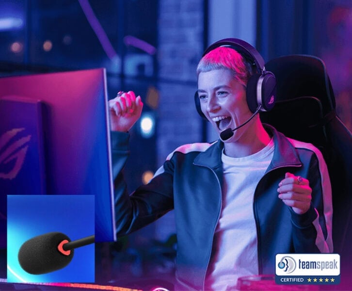 Canlı oyun yayını yapan genç kadın oyuncu, kulaklık takmış ve zafer işareti yaparken profesyonel multiplayer oyun oynuyor. Esports oyunları ve oyun tutkunları için ideal.