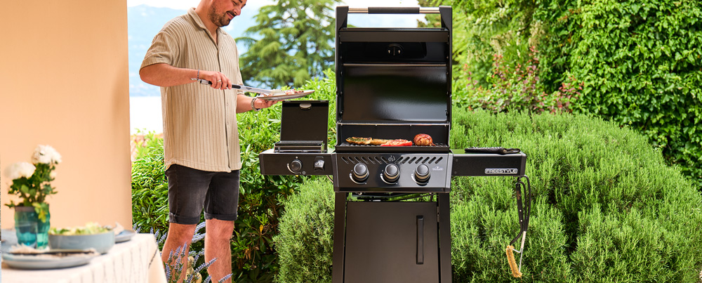Napoleon Prestige Pro 825 RSBI lifestyle