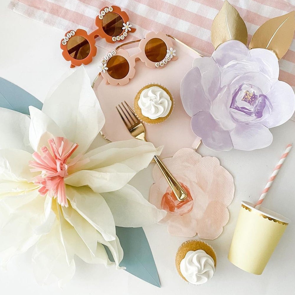 meri meri çiçek teması