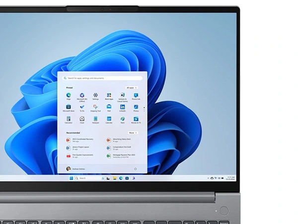 Ekranda açılan Windows 11 Pro menüsüne odaklanılarak sol taraftaki kısa profil ve klavye ile Lenovo ThinkBook 16 Gen 7 (16 inç Intel) dizüstü bilgisayarın ön görünümü.