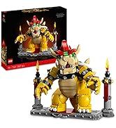 LEGO Super Mario Bowser model seti, yanan meşalelerle karanlık bir ekran tabanında büyük sarı tuğlalı Bowser figürünü tasvir ediyor. Kutu ve komple model gösteriliyor.
