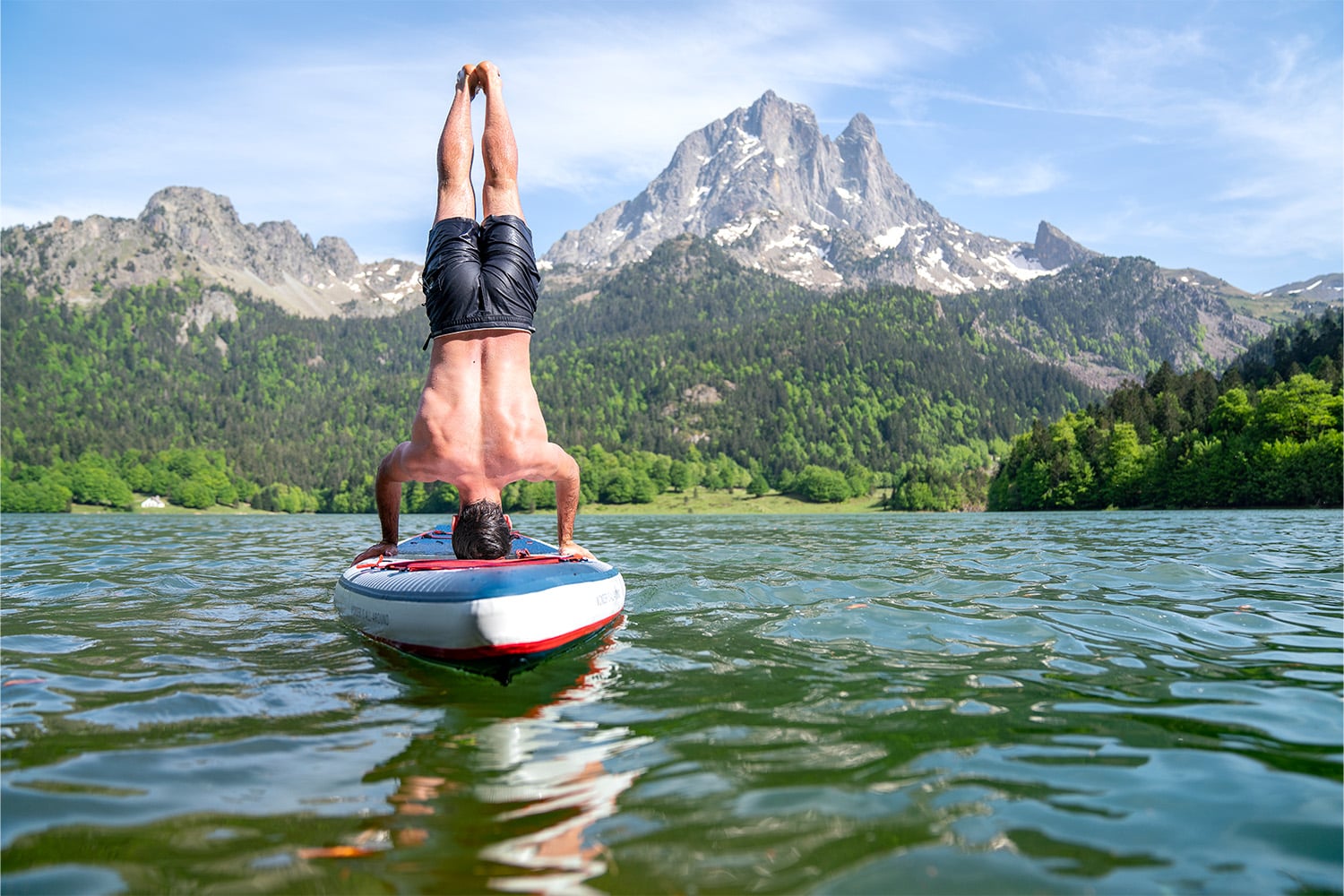 Aqua Marina Hyper SUP üzerinde yüksek denge ve stabilite performansı