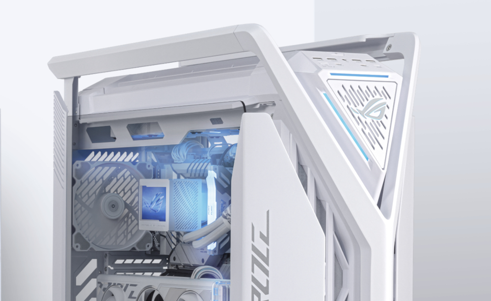 ROG Hyperion GR701 White Edition