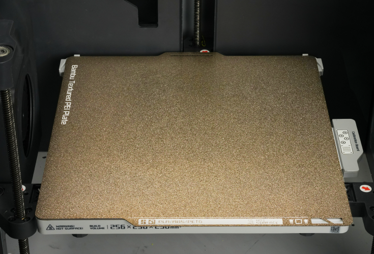 Adım 2: Plakayı indirin ve manyetik platforma sabitleyin.