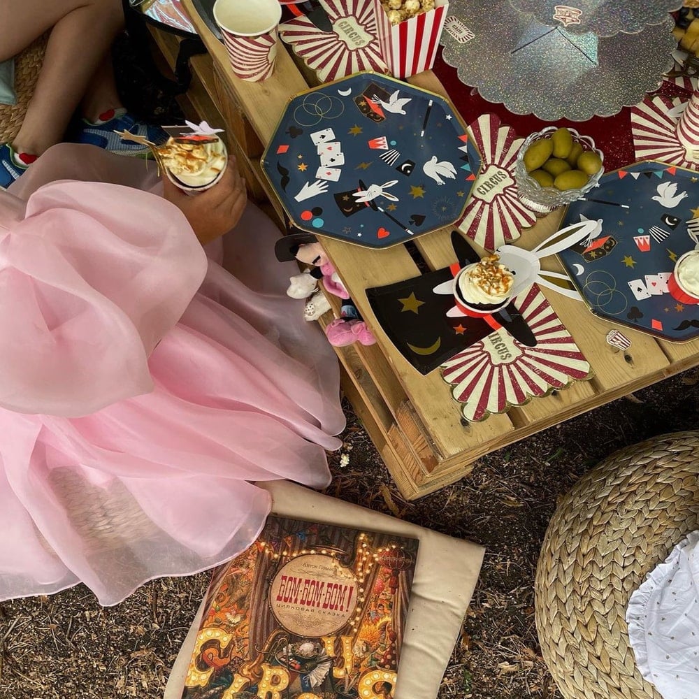 meri meri sihirbaz teması