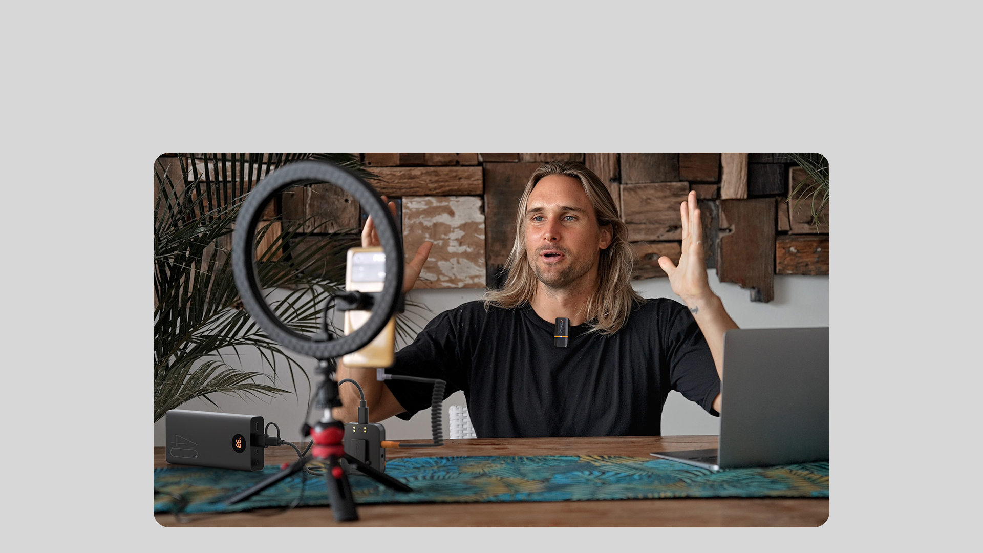 USB-C Şarj Portu, Kullanım Sırasında Şarjı Destekler