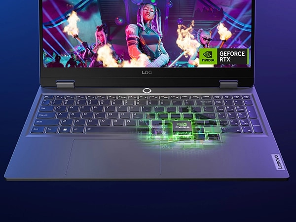 Lenovo LOQ 15IAX9 oyun dizüstü bilgisayarı – NVIDIA GeForce RTX GPU'nun röntgen görüntüsüyle klavyenin ön yakın çekimi