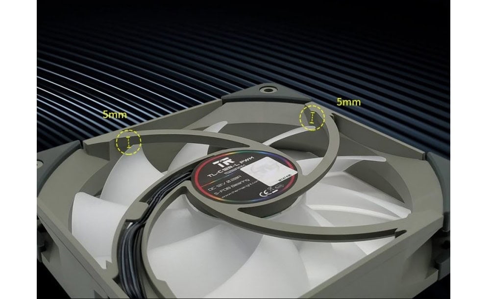 Thermalright Tl C12r L Rgb 3’lü Kasa Fanı H7