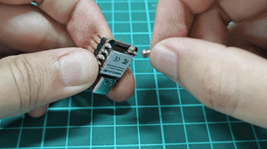 XIAO ESP32-S3 U.FL anten takma animasyonu