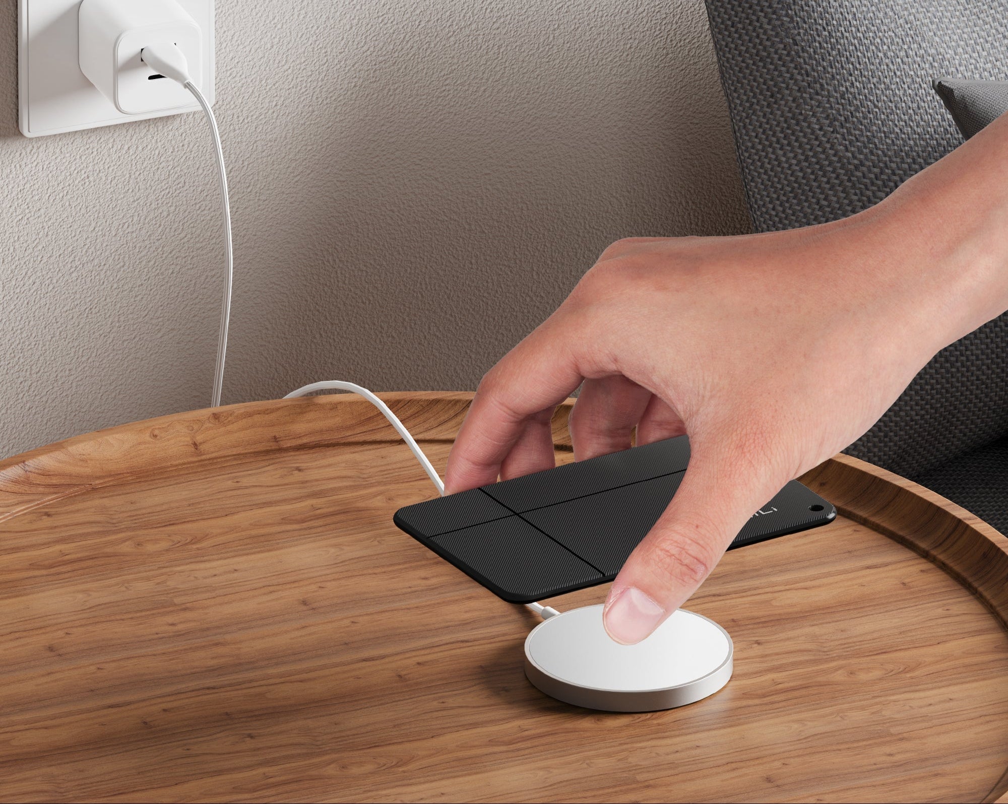 MiCard Pro - Google Licensed Rechargeable Wallet Tracker Cardk, Digital Name Card with Built - in NFC - MiLi