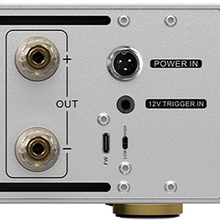 Photo of the Topping B200 12V trigger