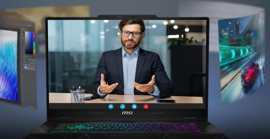 Yüksek çözünürlüklü dizüstü bilgisayar ekranında online toplantı yapan erkek iş insanı, profesyonel çalışma ortamı, teknoloji odaklı ve yenilikçi ürünler vurgulanmıştır.