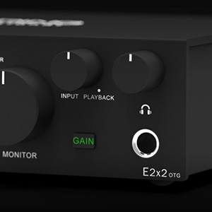TOPPING PROFESSIONAL E2X2 OTG: headphone output