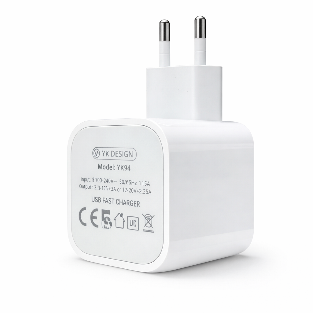 USB-C hızlı şarj adaptörü kullanım detayı