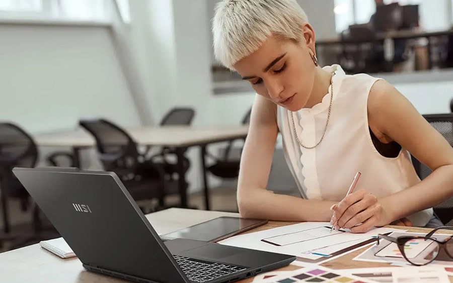 MSI VENTUREPRO 15 A2RWEG-206XTR Laptop H17