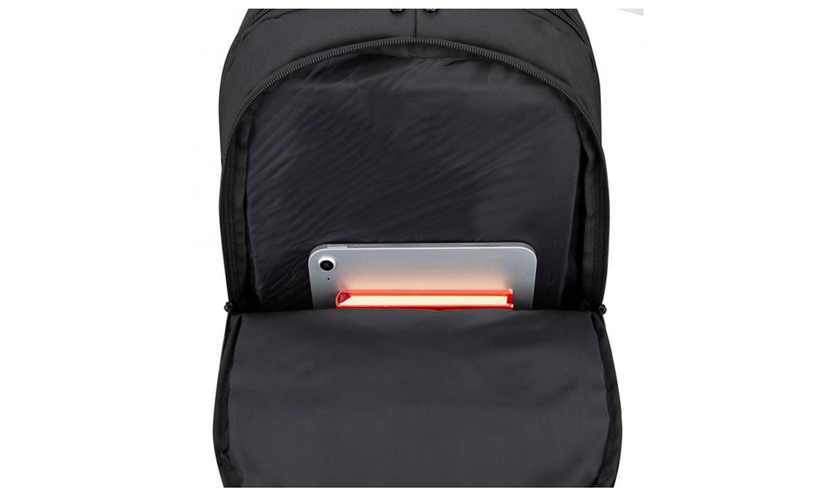 Orta Bölmede Geniş Depolama Alanı