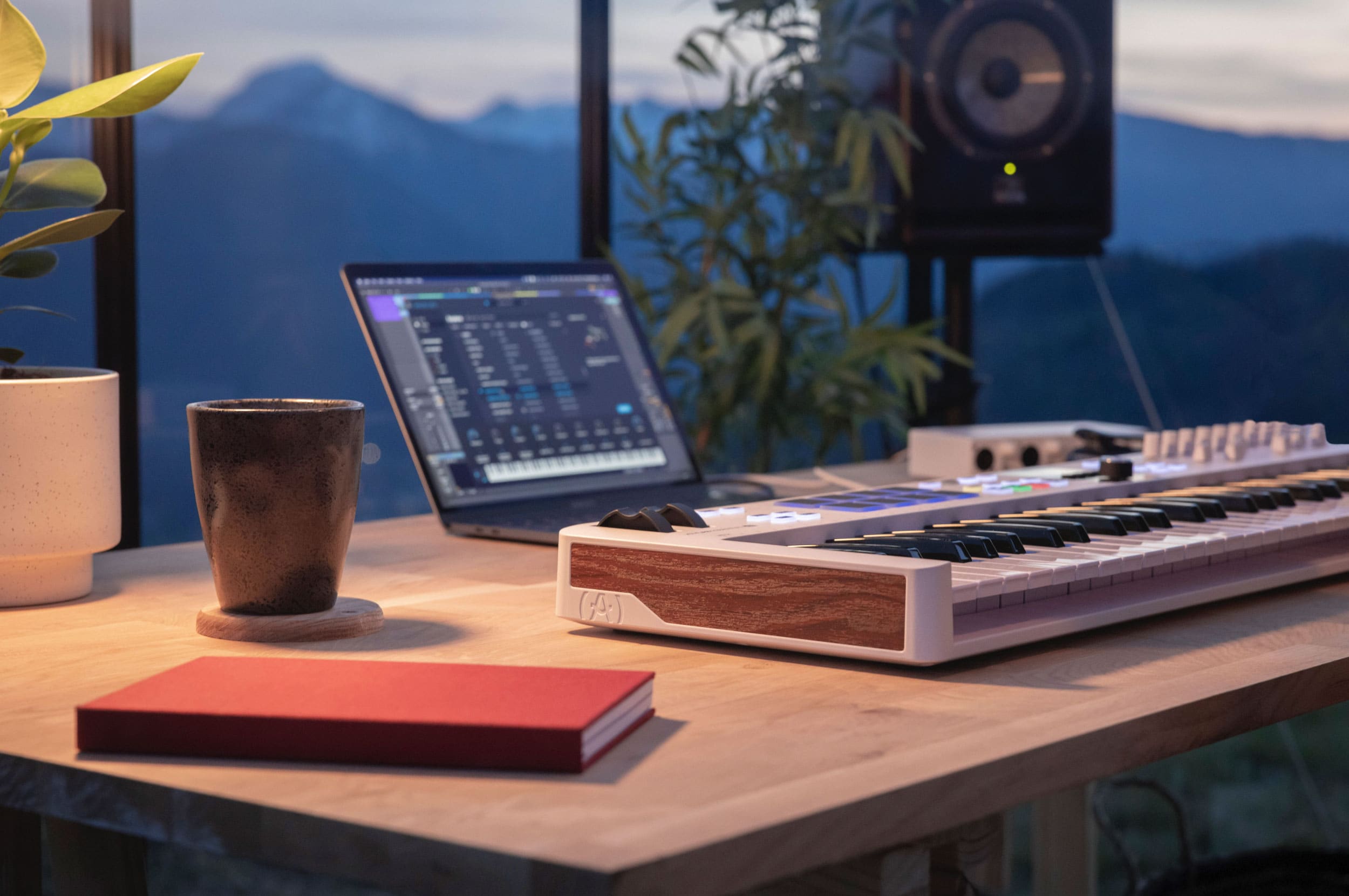 Arturia KeyLab Essential mk3 Universal MIDI Kontrolcü