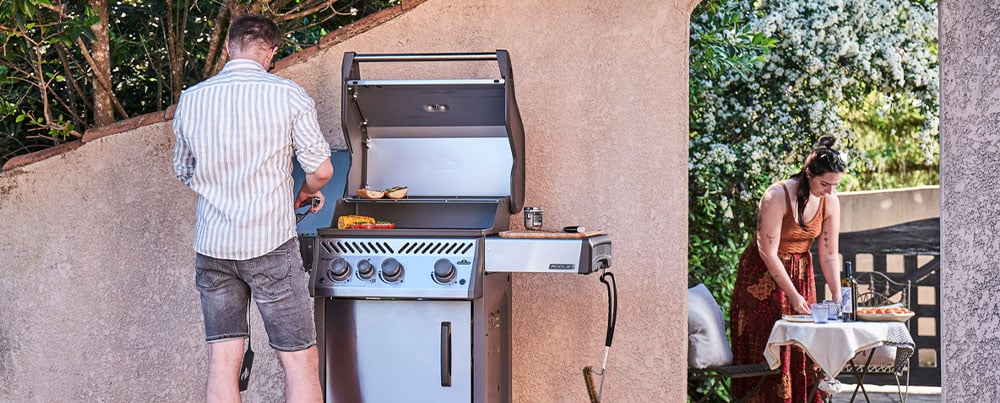 Napoleon Prestige Pro 825 RSBI lifestyle
