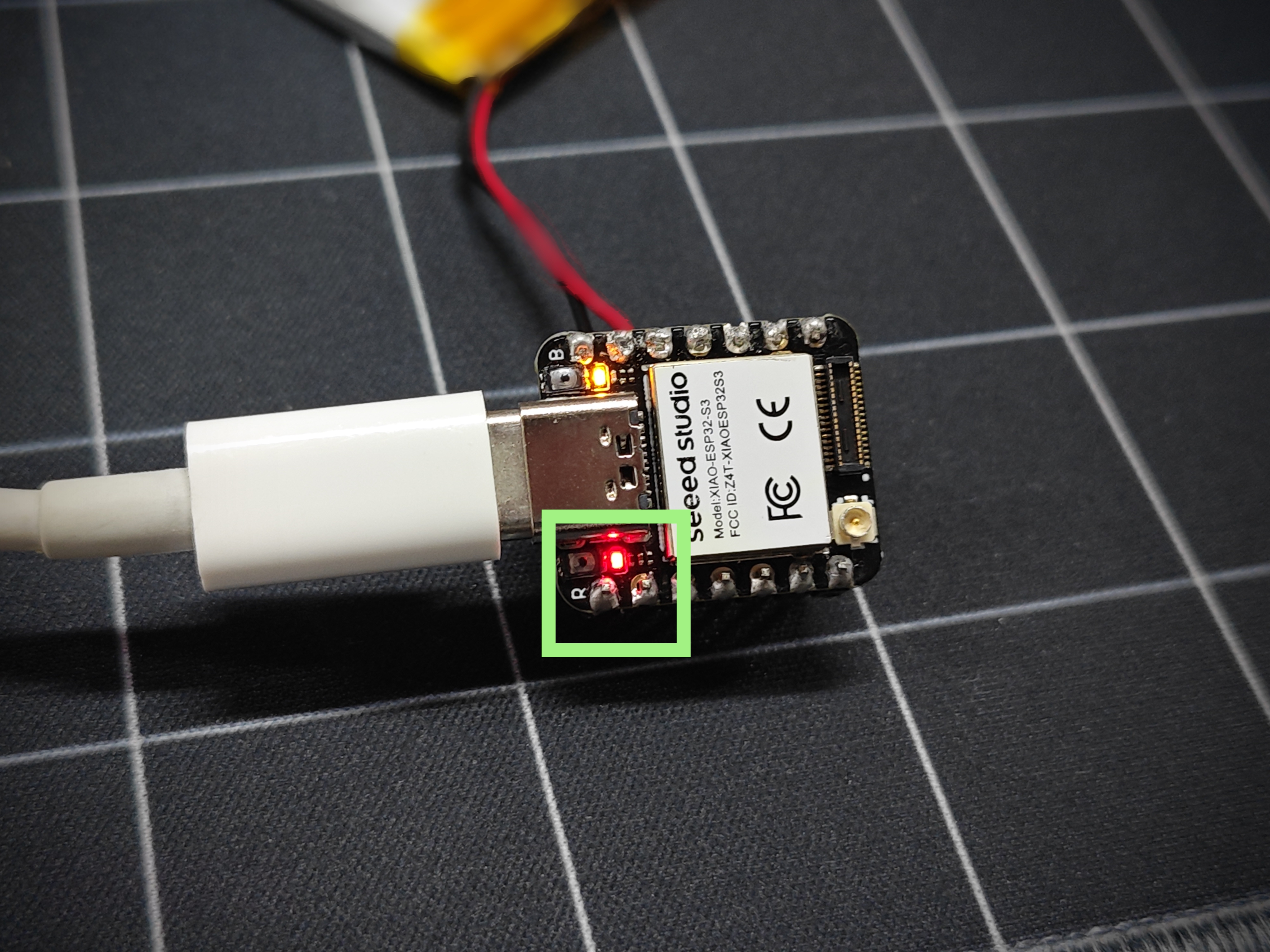 XIAO ESP32-S3 şarj göstergesi