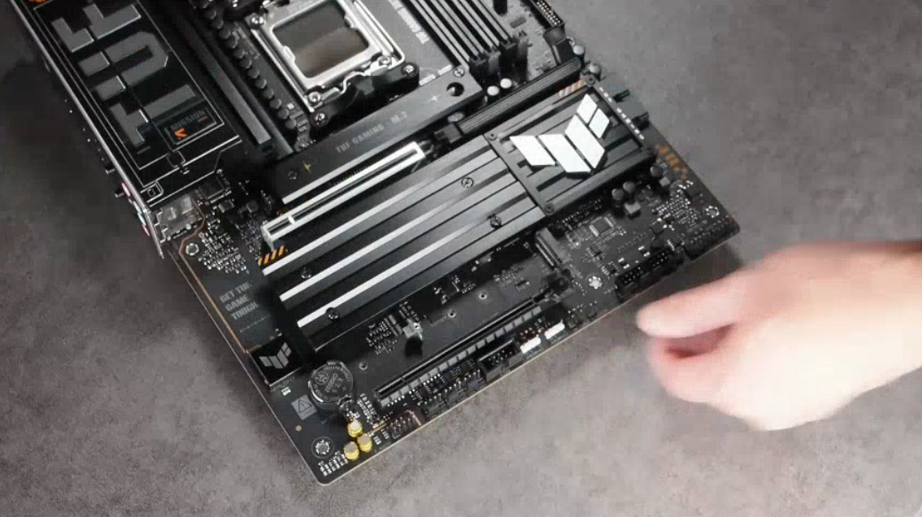 TUF GAMING B850M-E WIFI