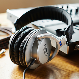 Kulaklık; müzik; ses; beats; pioneer, Sony; dj; closed back; Roland; synth; Audio Technica; ATH