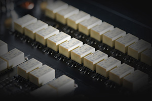 A900'ün Üst Kısmı: Röle ses kontrolü