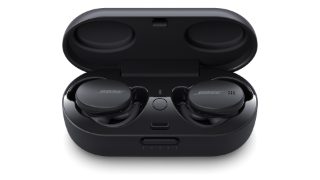 Şarj kutusunda Üçlü Black Bose Sport Kulaklık