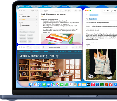 MacBook Neo, indigo renk, ekranda bir kitapçının yeni çalışanı için yazılan karşılama mail’i gösteriliyor, üst üste duran diğer pencerelerde ise işe alımla ilgili bilgileri içeren Notlar belgesi ve kitapçının çalışan portalı web sitesini gösteren Safari tarayıcısı yer alıyor