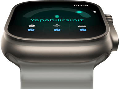Apple Watch Ultra 4, titanyum kasa, natürel renk, hazır olma skoru 8, sağ dış görünüm, Digital Crown, çıkıntılı yan düğme, Ocean Kordon, buzlu gri renk