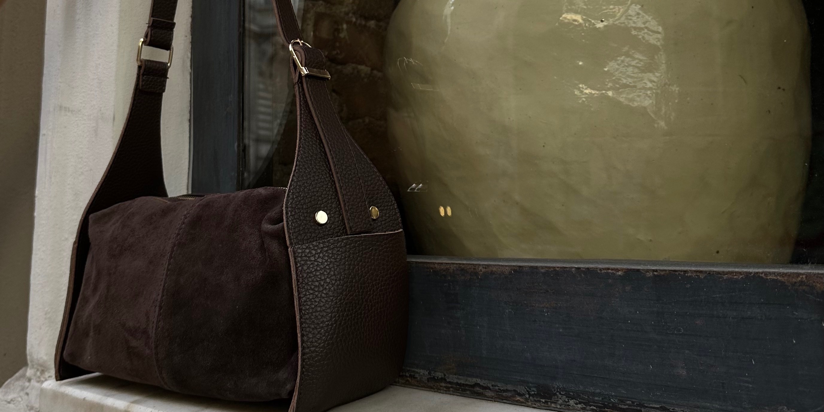 carry your life, show off your style