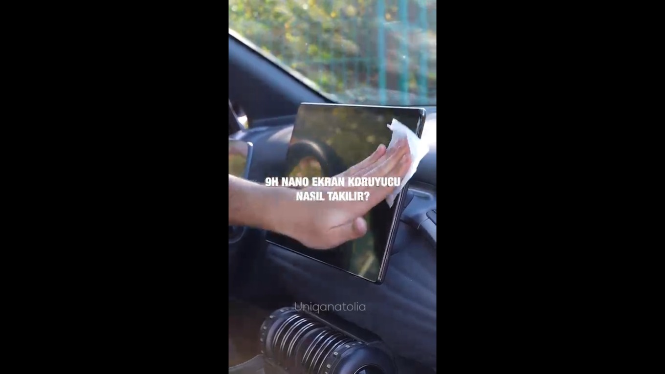 Parlak Ekran Koruyucu Nasıl Uygulanır