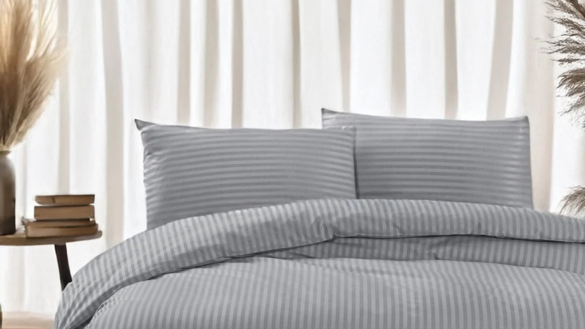 Çizgili saten ve pike takım kombini