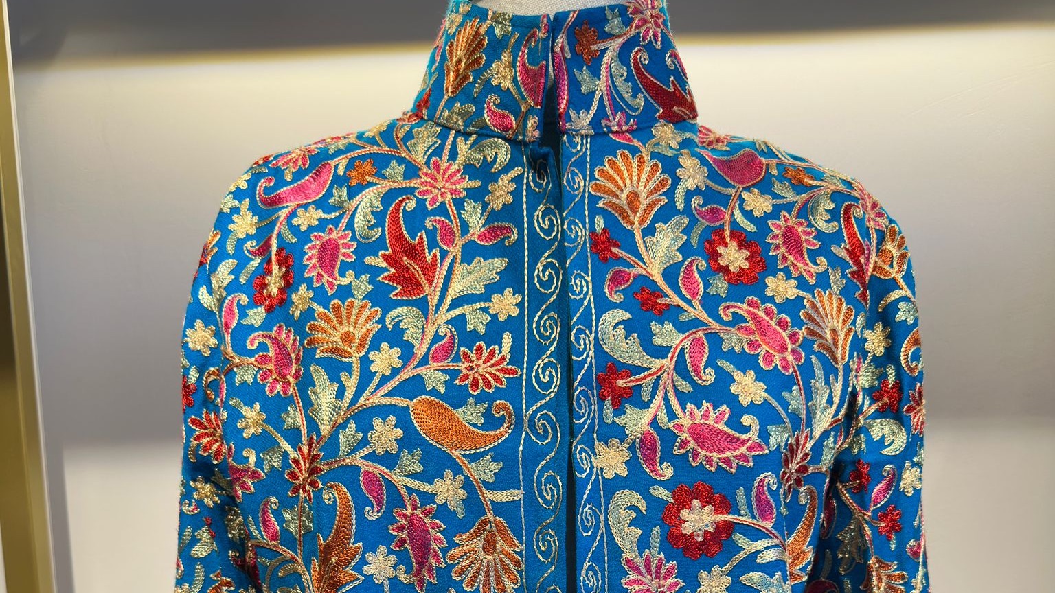 İTALYAN TASARIM NAKIŞLI CEKET