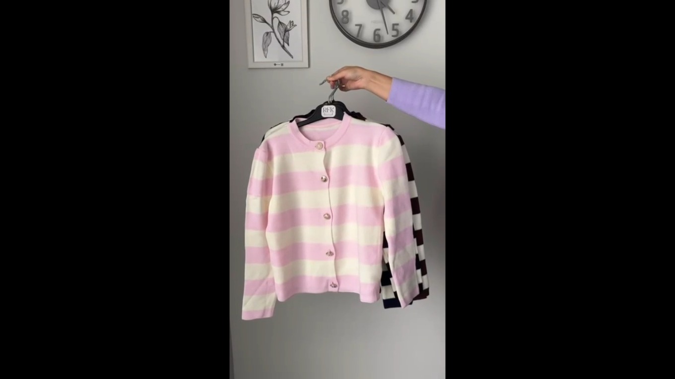 Çizgili Etek Üstü Hırka