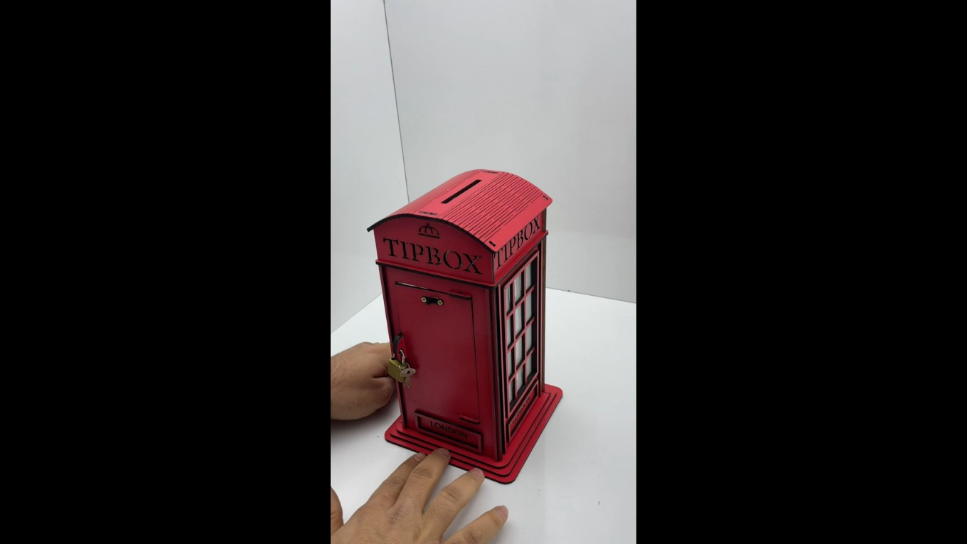 Londra Görünümlü Telefon Kulübesi Videosu