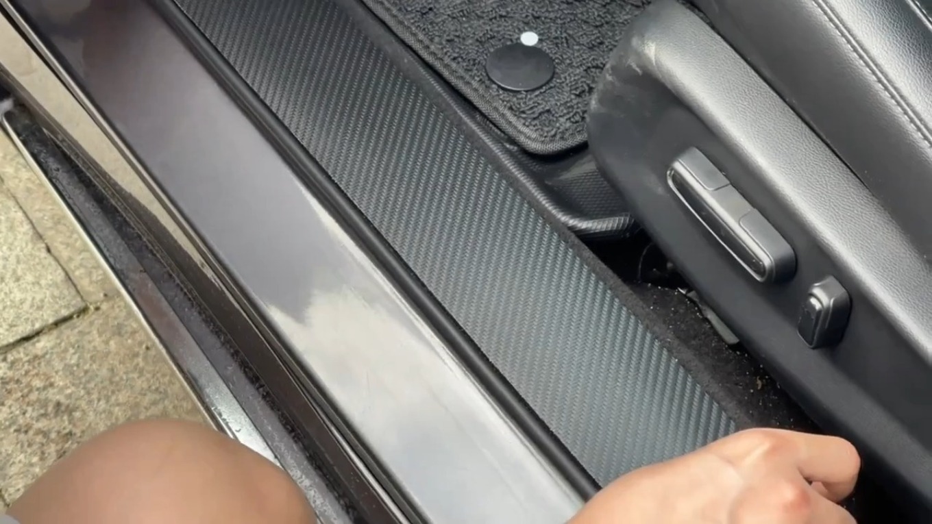 SUNİ DERİ KAPI EŞİĞİ