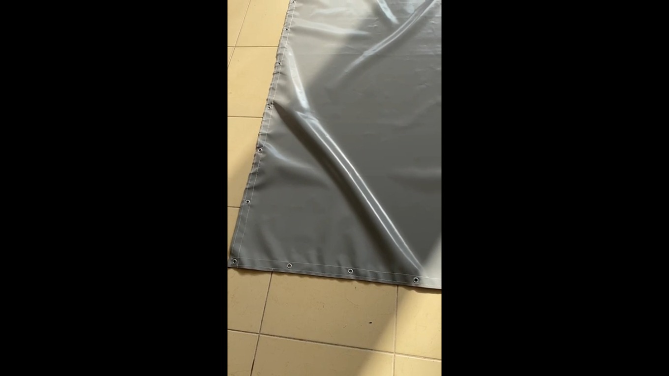 650 gr / m² polyester branda