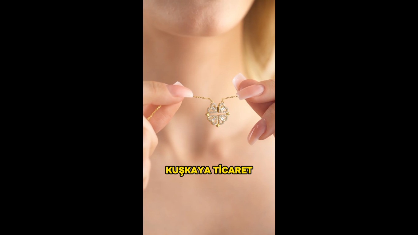 4 Kalpli Mıknatıslı Yonca Kolye