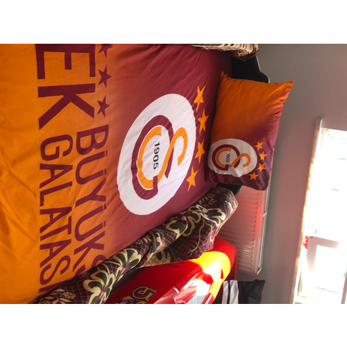 Tac Lisansli Galatasaray Striped Cift Kisilik Nevresim Takimi Nevresim Dunyasi Nevresim Takimlari Tac Cotton Box 3d Nevresim Clasy Cemil Ipekci