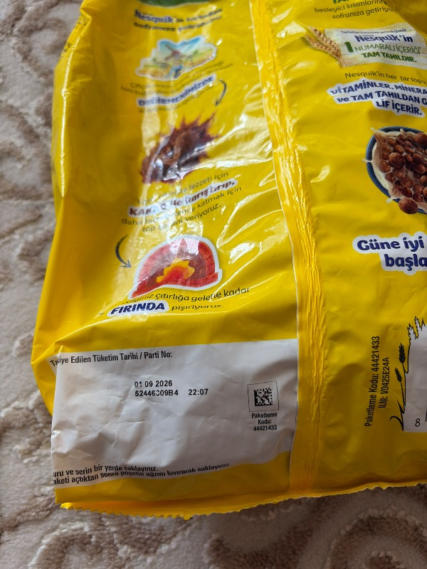 Nestle Nesquik 700 gr Çikolatalı Mısır Gevreği Vitaminler Demir ve Kalsiyum İçeren Lezzetli Kahvaltılık
